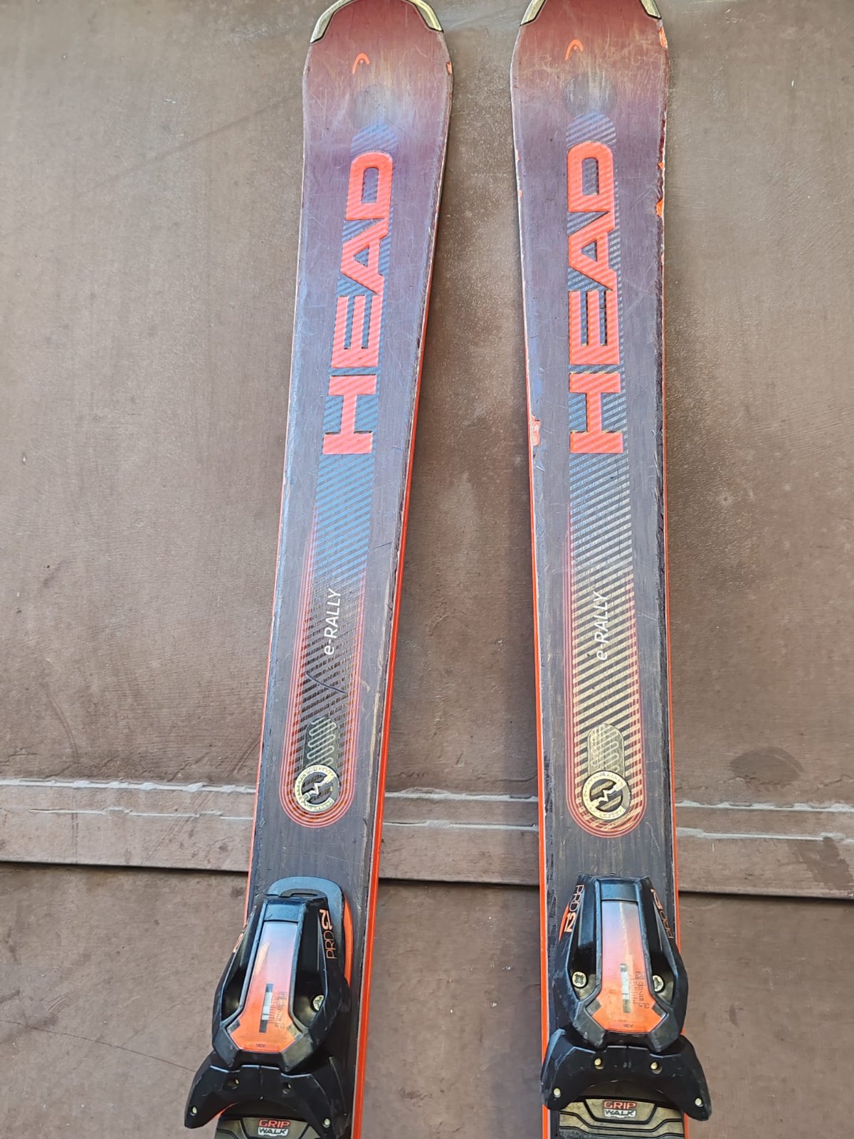 Head Supershape e-Rally — raggio 14m, waist 78mm