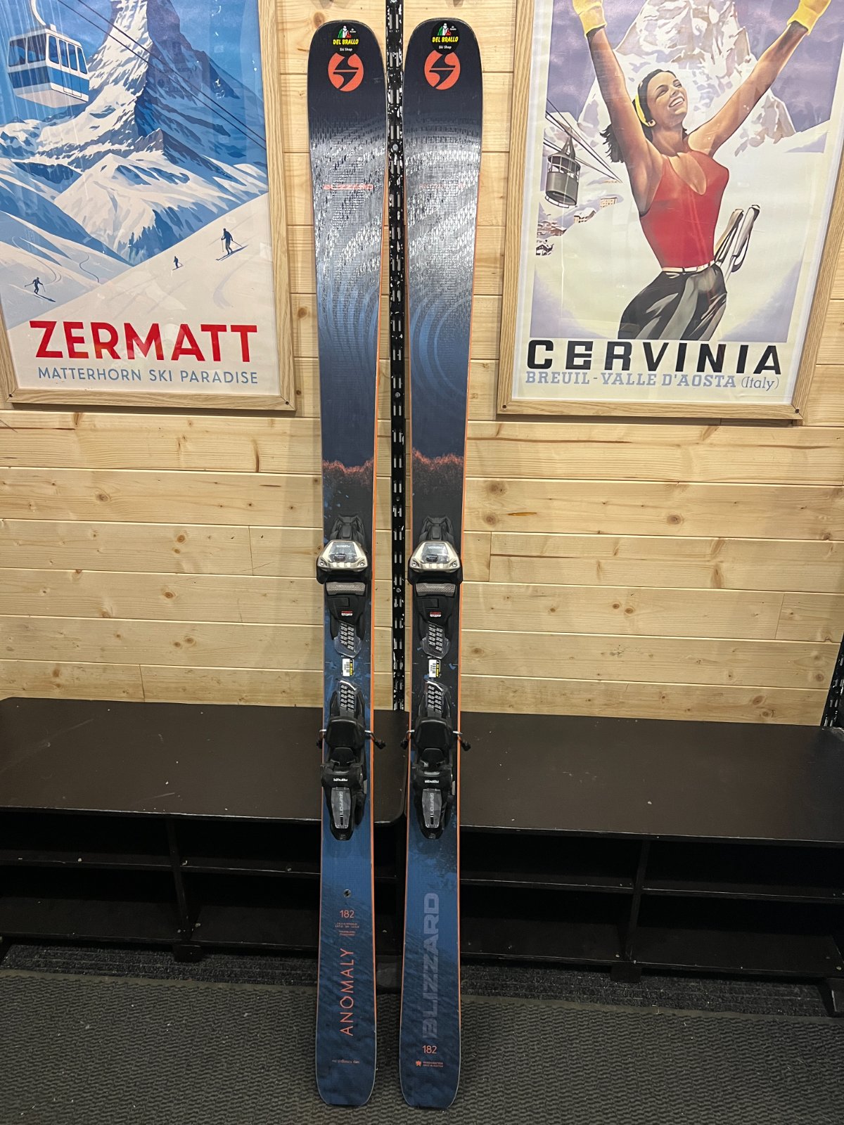 Blizzard Anomaly 88 — raggio 17.5m, waist 88mm