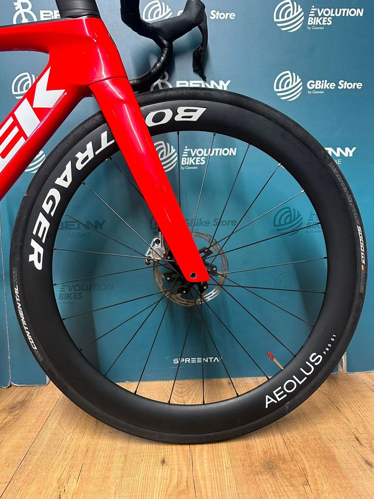 Trek Madone Slr 9 E1 Gen 7 2023 usata — dettaglio