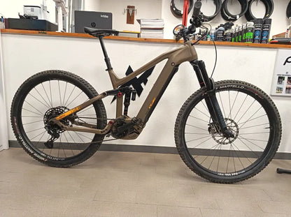 DECATHLON Stylus Almnt 2022 usata — vista laterale