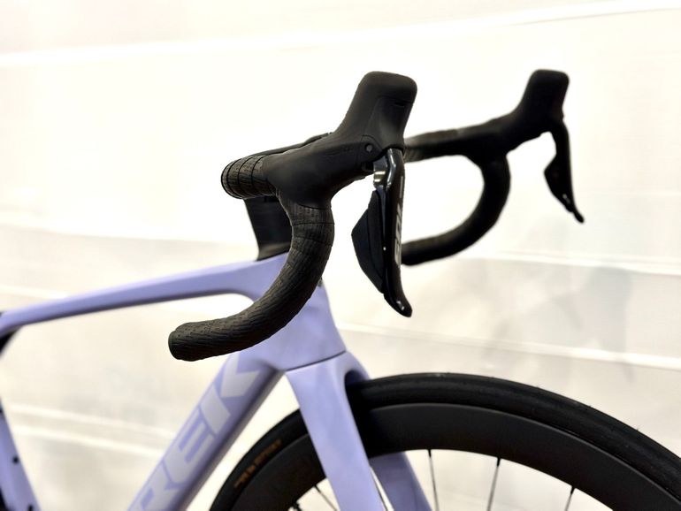 Trek Madone Sl 6 — gruppo Shimano 105 Di2, taglia S