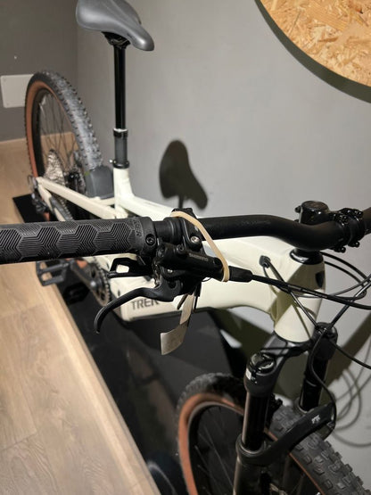 Trek Powerfly Fs+ 6 Gen 4 2025 usata — dettaglio