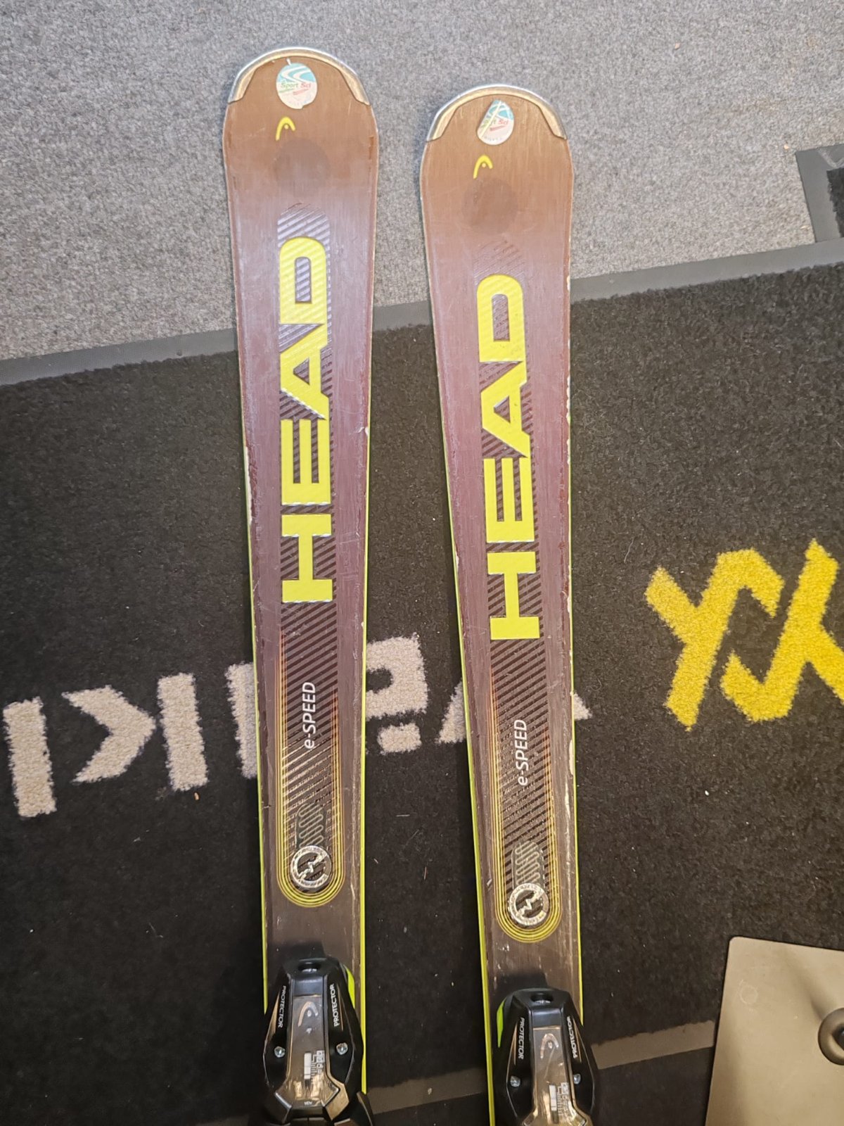 Head Supershape e-Speed — raggio 12.7m, waist 68mm