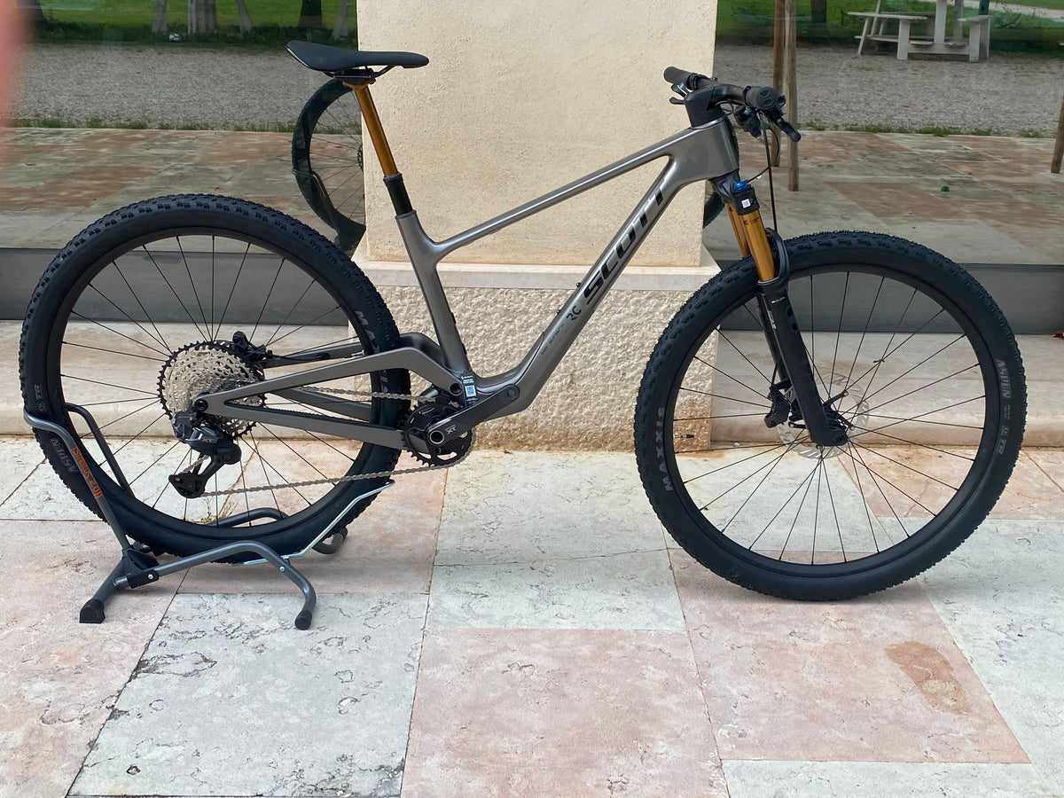 Scott Spark Rc Expert 2027 usata — vista laterale