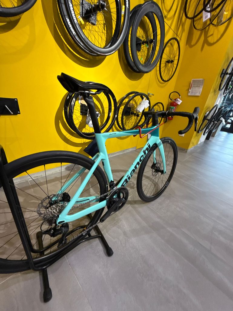 Bianchi Oltre Race 2025 usata — dettaglio