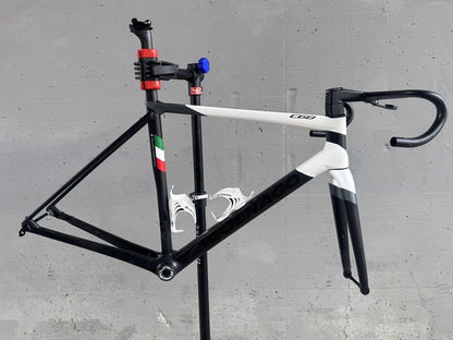 Colnago C68 Raod 2024 usata — vista laterale