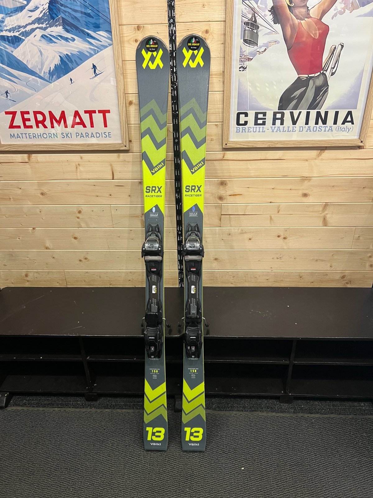 Volkl Racetiger SRX — raggio 14.3m, waist 73mm