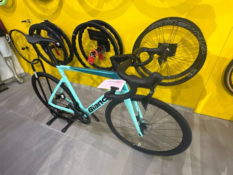 Bianchi Oltre Race 2025 — Bici usata