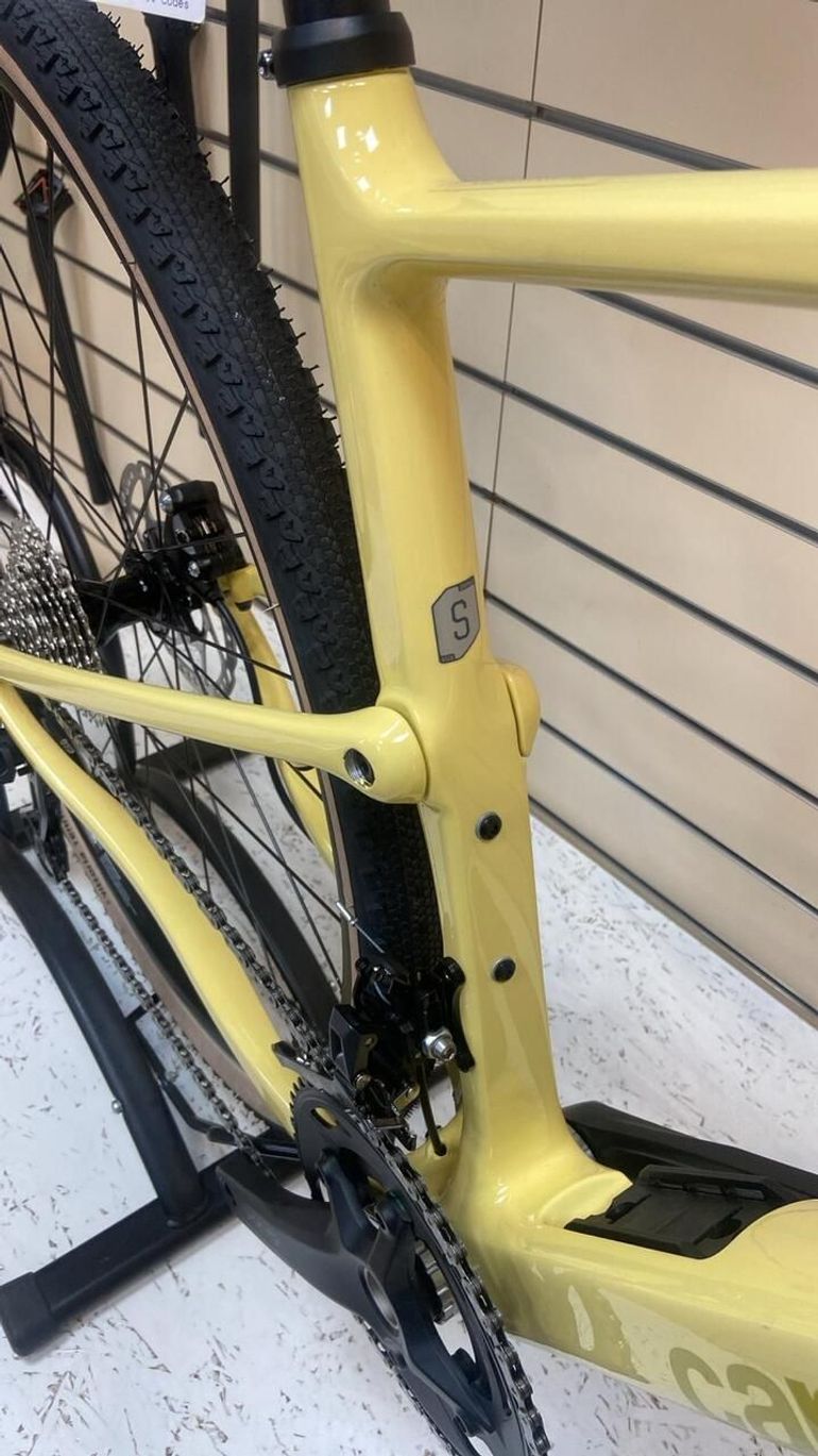 Cannondale Topstone Carbon 3 2024 — Bici usata