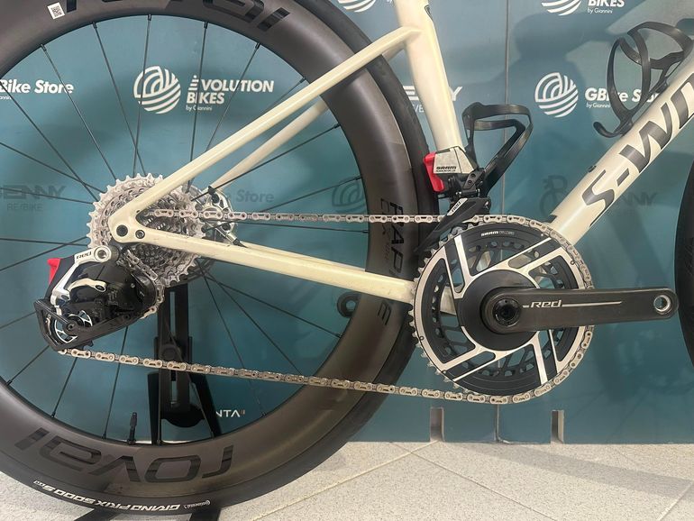Specialized S-Works Tarmac Sl8 E1 2025 — Bici usata