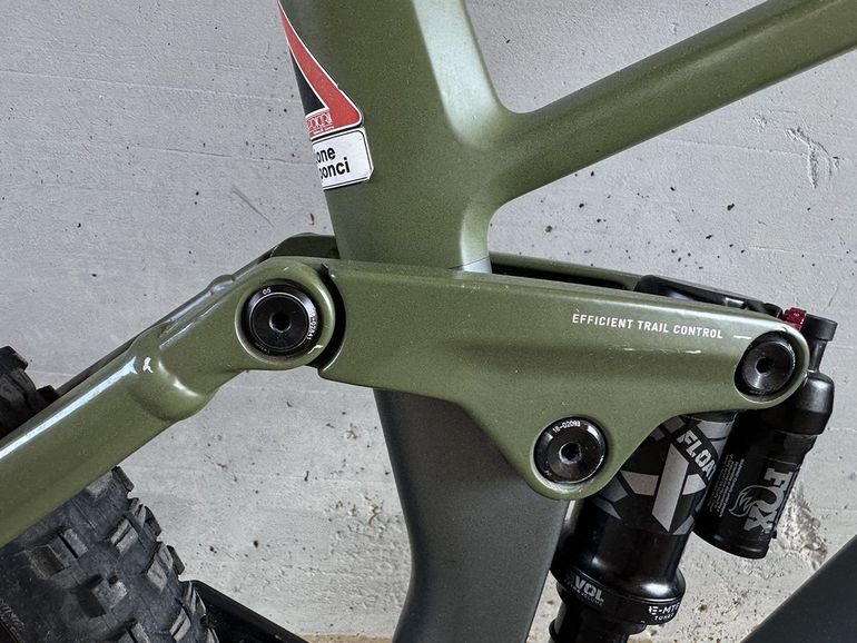 Cube Stereo Hybrid 160 Hpc 2022 — Bici usata