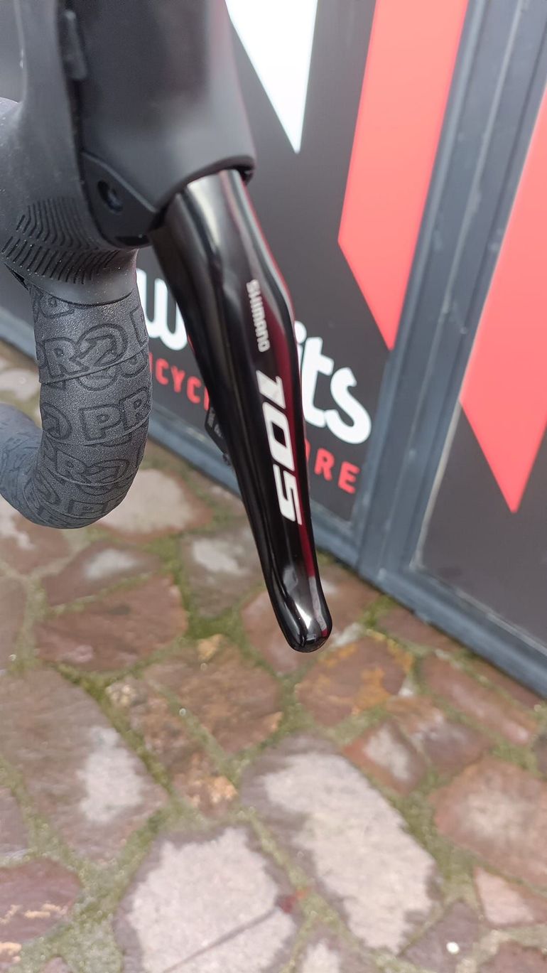 Pinarello Dogma F10 — gruppo Shimano 105, taglia 53 cm