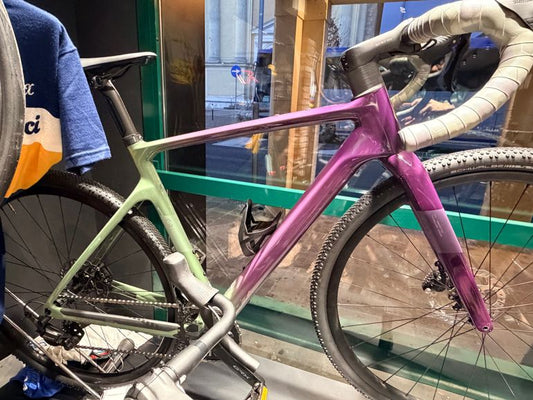 Scott Addict Gravel 40 2024 usata — vista laterale