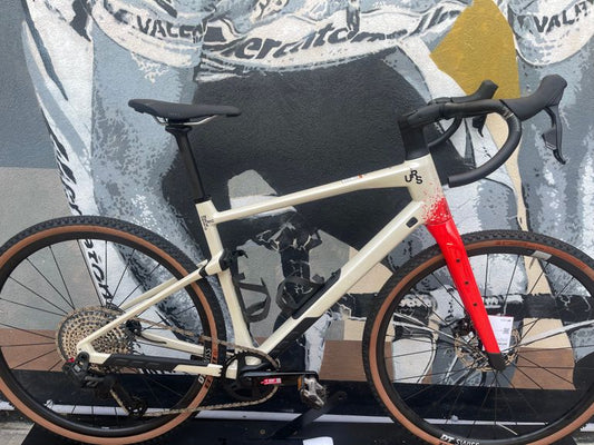 BMC Urs 01 Four 2024 usata — vista laterale