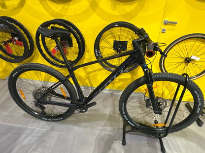 Scott Scale 930 — gruppo Shimano Deore XT, taglia L