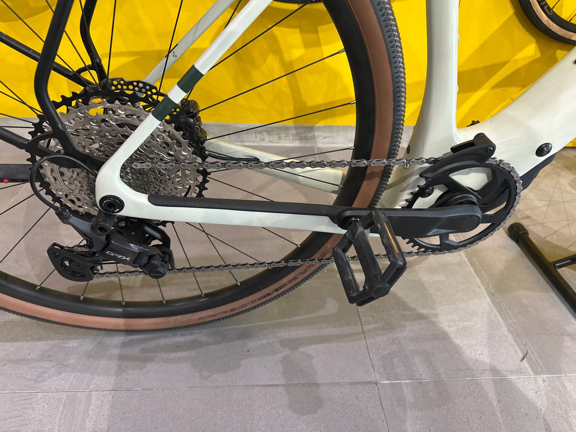 Cube Nuroad Hybrid C:62, Race 400x 2025 usata — dettaglio