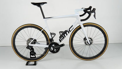 BMC Teammachine Slr 01 Two 2024 usata — vista laterale