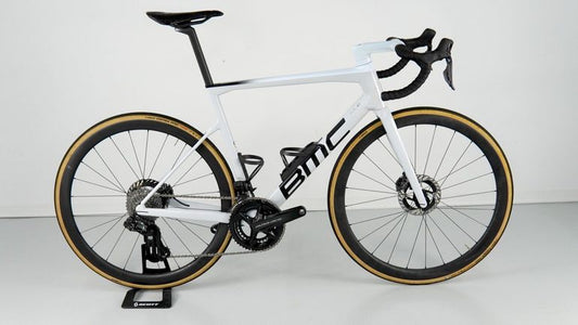 BMC Teammachine Slr 01 Two 2024 usata — vista laterale