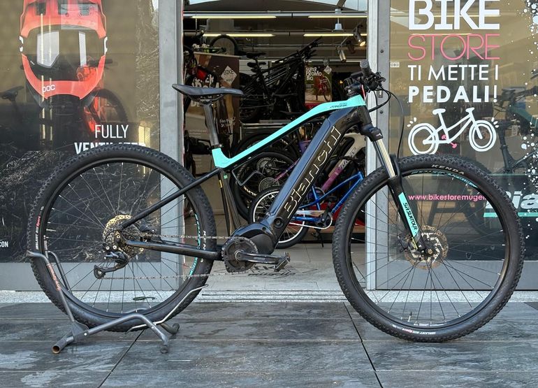 Bianchi T-Tronik Sport 9.1 2022 usata — vista laterale
