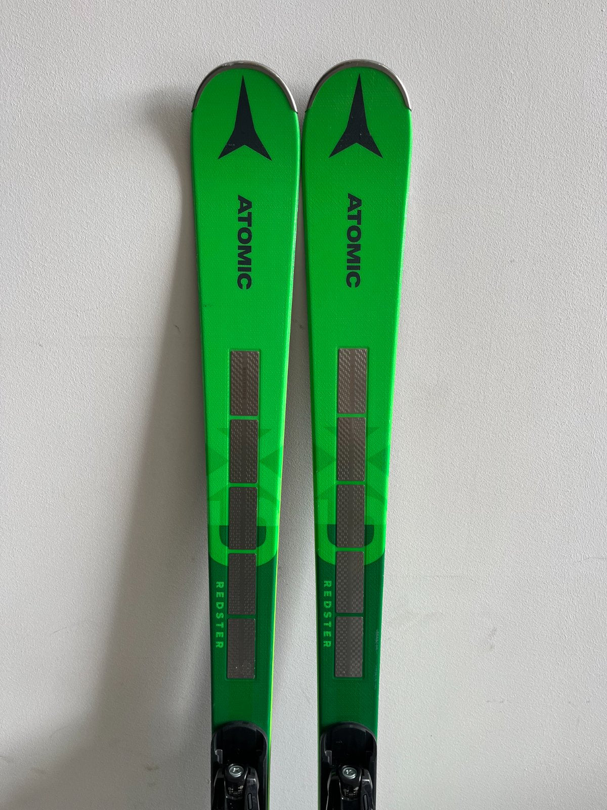 Atomic Redster X9S Revoshock S — attacco X 12 GW, Ottime condizioni