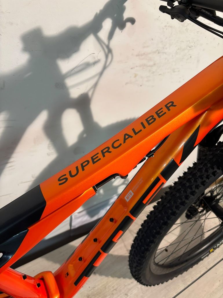 Trek Supercaliber 9.7 Gen 1 2023 usata — dettaglio