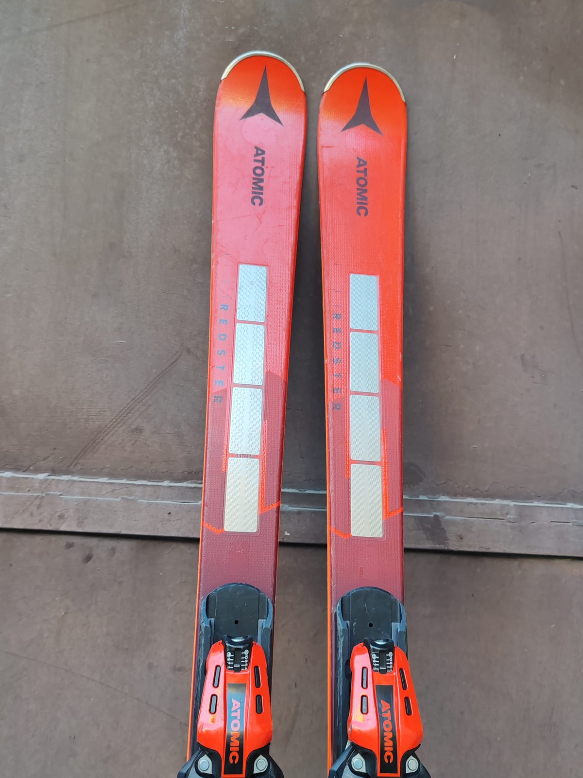 Atomic Redster S9 Revoshock S — attacco X 12 GW, Buone condizioni