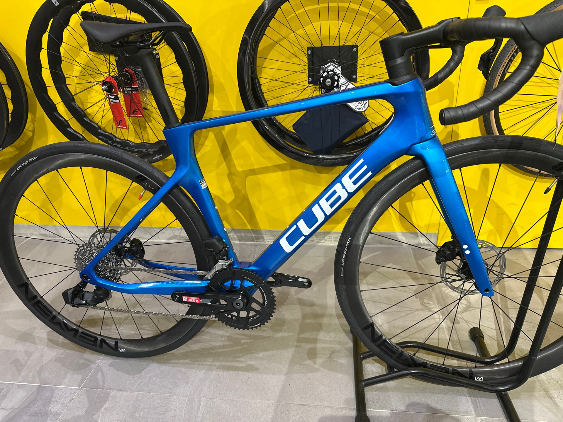 Cube Agree C:62, Ex — gruppo SRAM Rival eTap AXS, taglia 53 cm