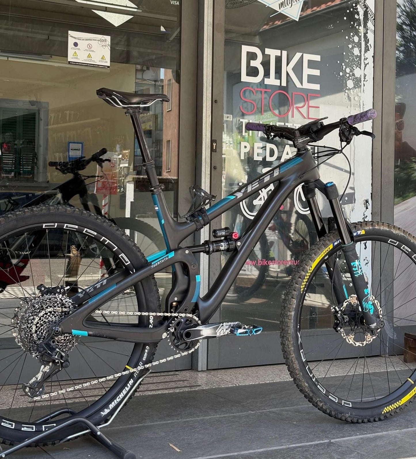 Yeti Sb5.5 Carbon Eagle 2018 — Bici usata