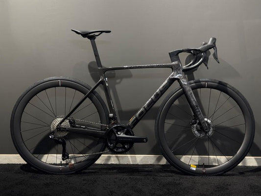 Focus Izalco Max 9.7 2025 usata — vista laterale