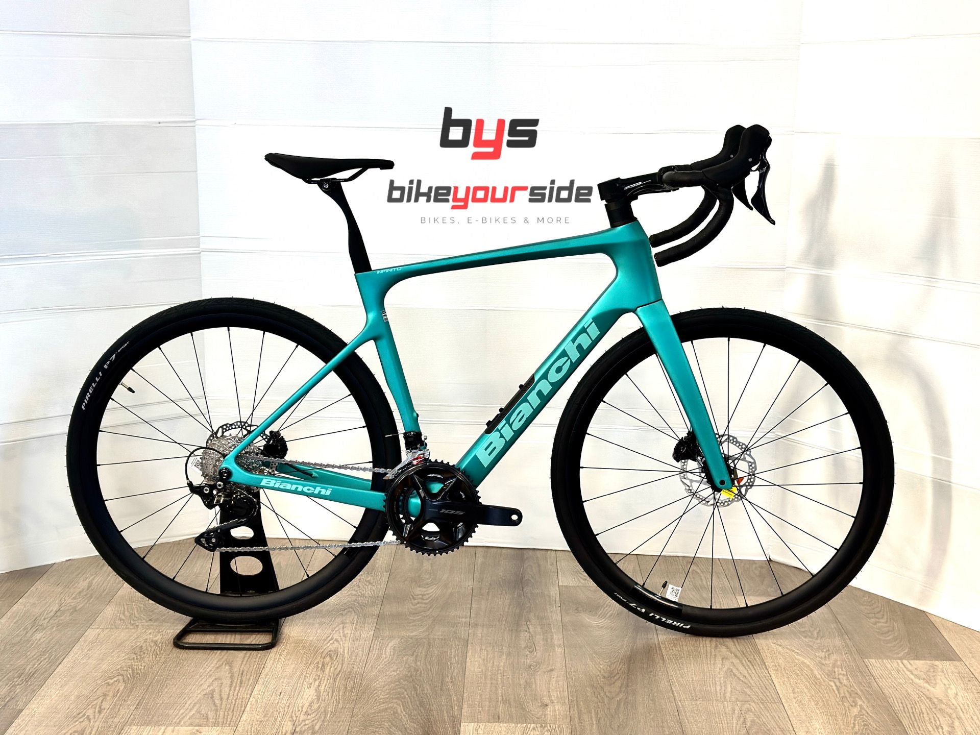 Bianchi Infinito 2026 usata — vista laterale
