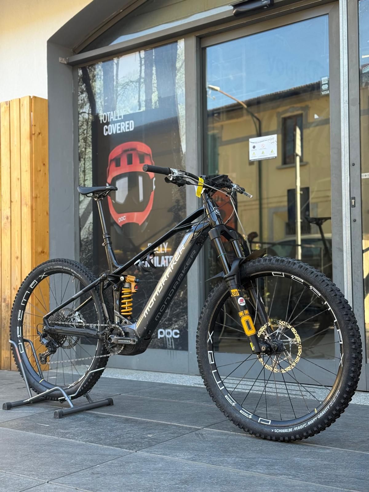 Mondraker Crafty R 2022 usata — vista laterale
