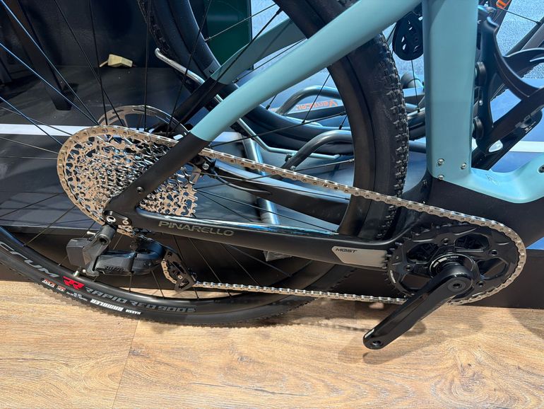 Pinarello Nytro E5 Gravel — gruppo SRAM Rival, taglia 53