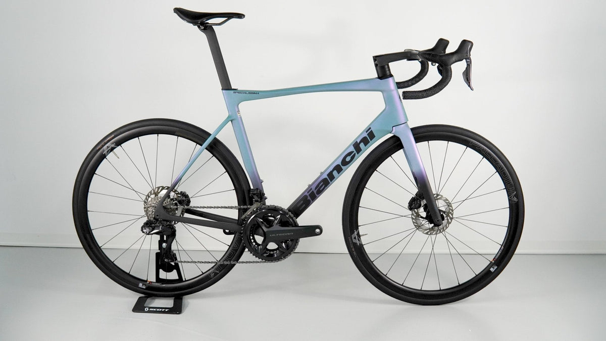 Bianchi Specialissima 2024 usata — vista laterale