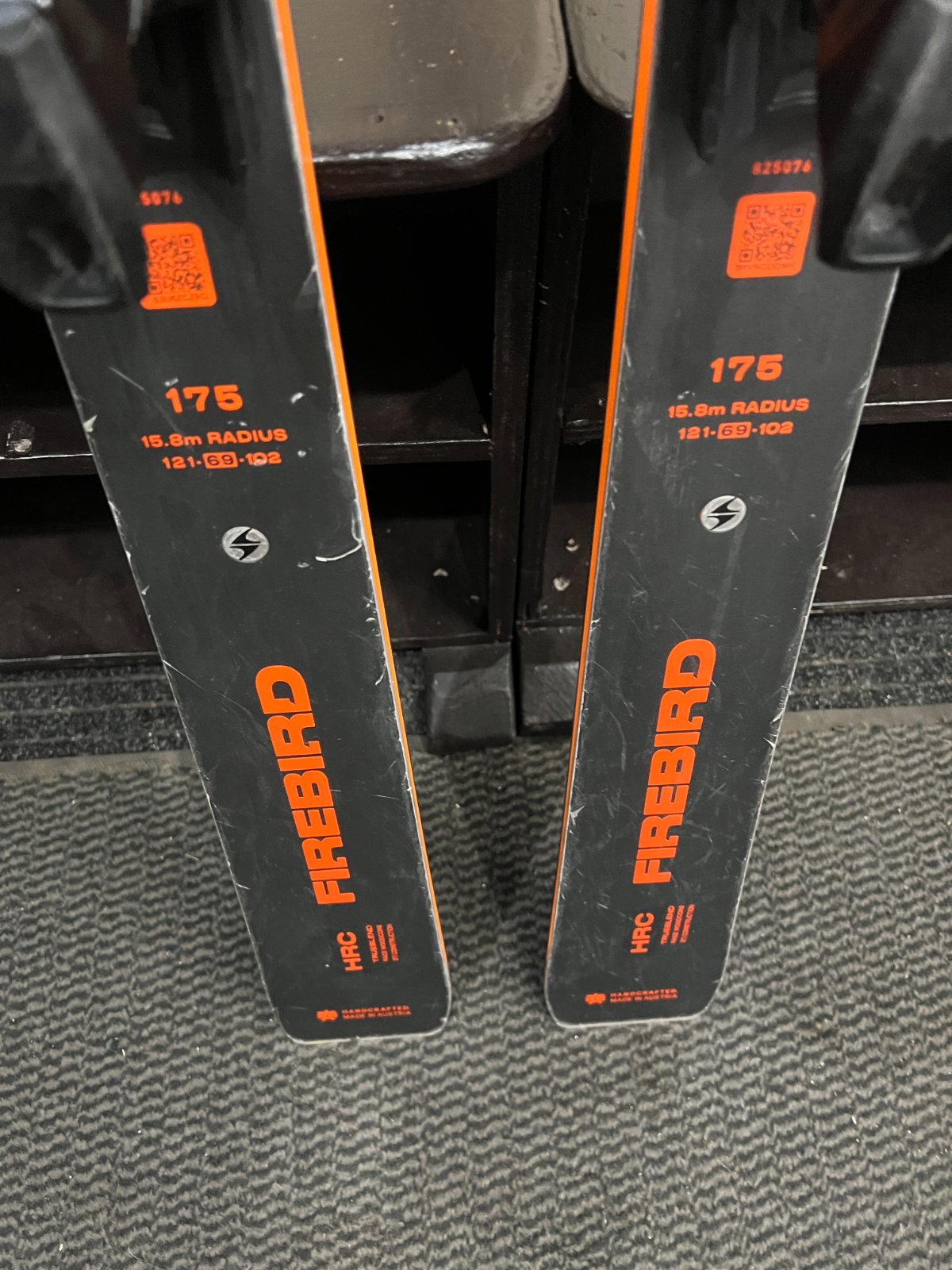 Blizzard Firebird HRC 2025 — Da Pista usato