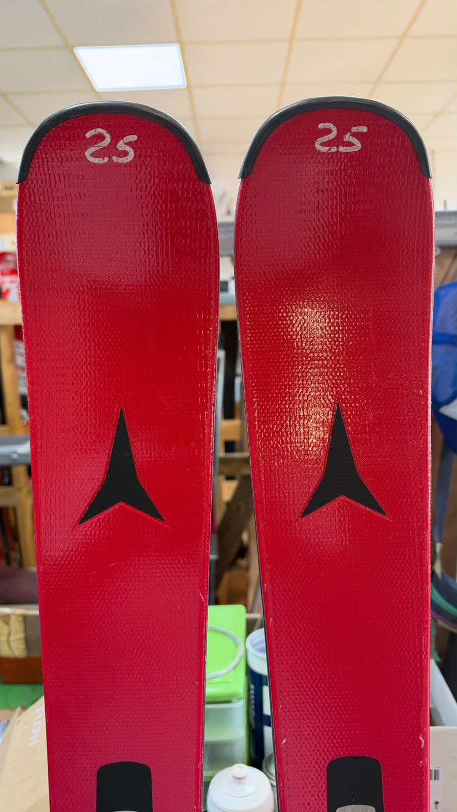 Atomic Redster S9 Revoshock S — attacco I 12 GW, Ottime condizioni