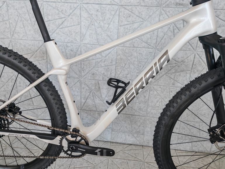 Berria Bravo Elite — gruppo SRAM GX Eagle, taglia M