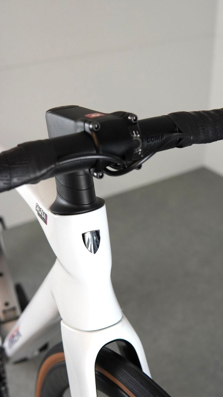 Trek Madone Sl 6 Gen 7 2024 usata — dettaglio