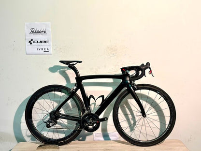 Pinarello Dogma F8 2015 usata — vista laterale