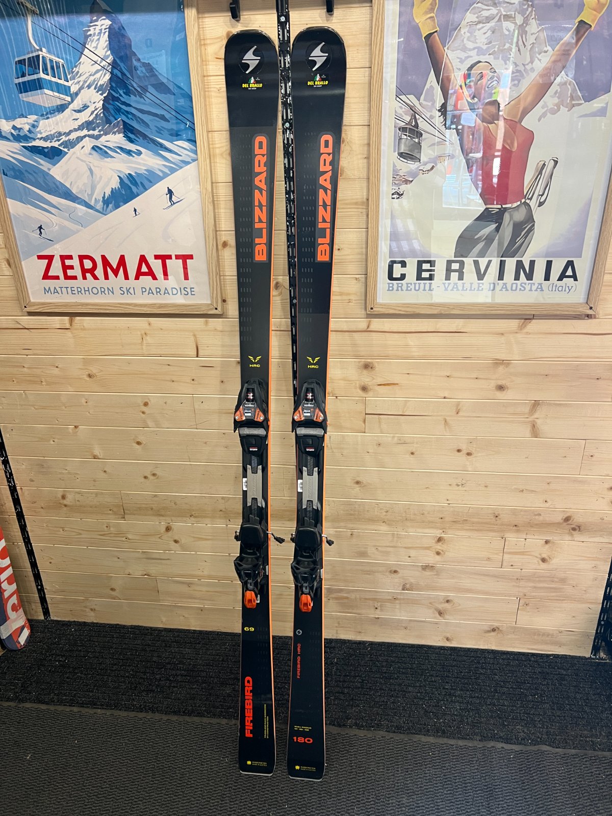 Blizzard Firebird HRC — raggio 16.5m, waist 69mm