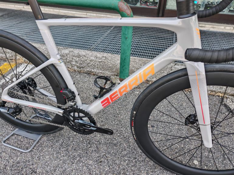 Berria Belador Pro Pwm — gruppo SRAM Rival eTap AXS, taglia 55