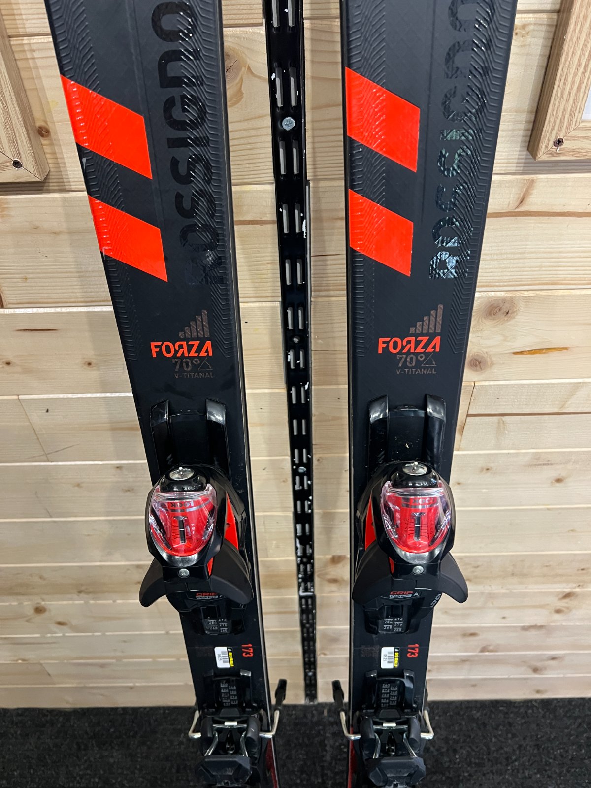 Rossignol Forza 70 V-TI 2025 — Da Pista usato
