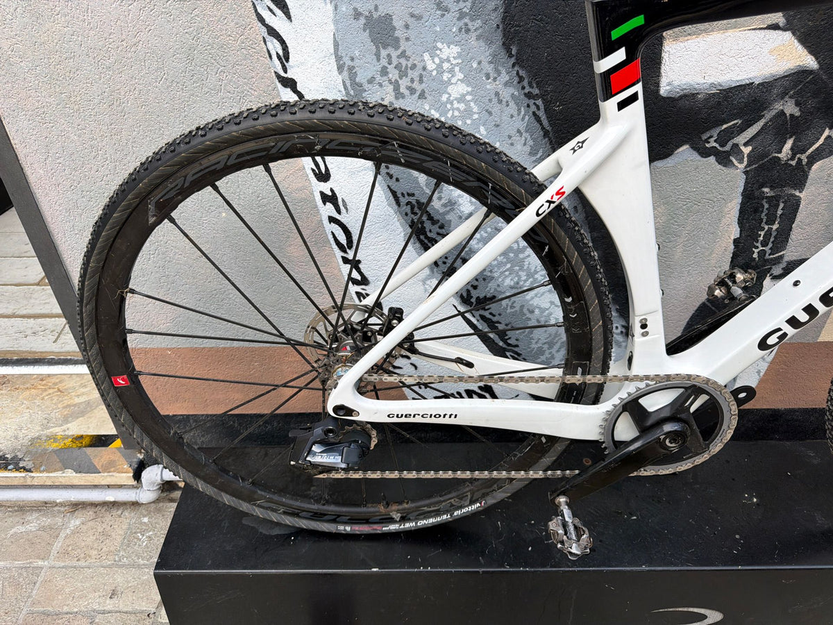 Guerciotti Custom — gruppo SRAM Force eTap AXS, taglia S
