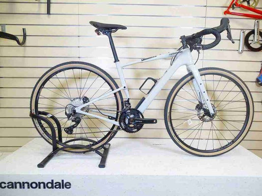 Cannondale Topstone Carbon 2 L 2023 usata — vista laterale