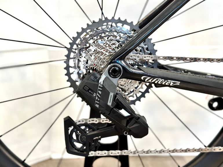 Wilier Triestina Rave Slr Id2 — gruppo Sram Rival eTap AXS, taglia M