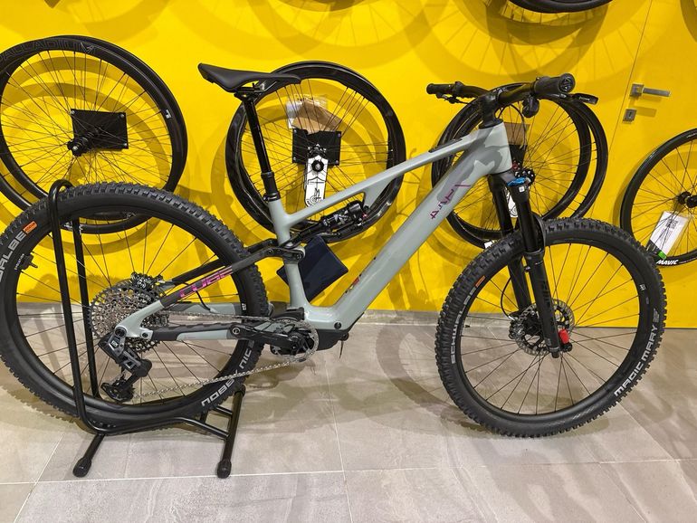 Cube Cube Ams Hybrid One44 C:68x Tm400x 29 2025 usata — vista laterale