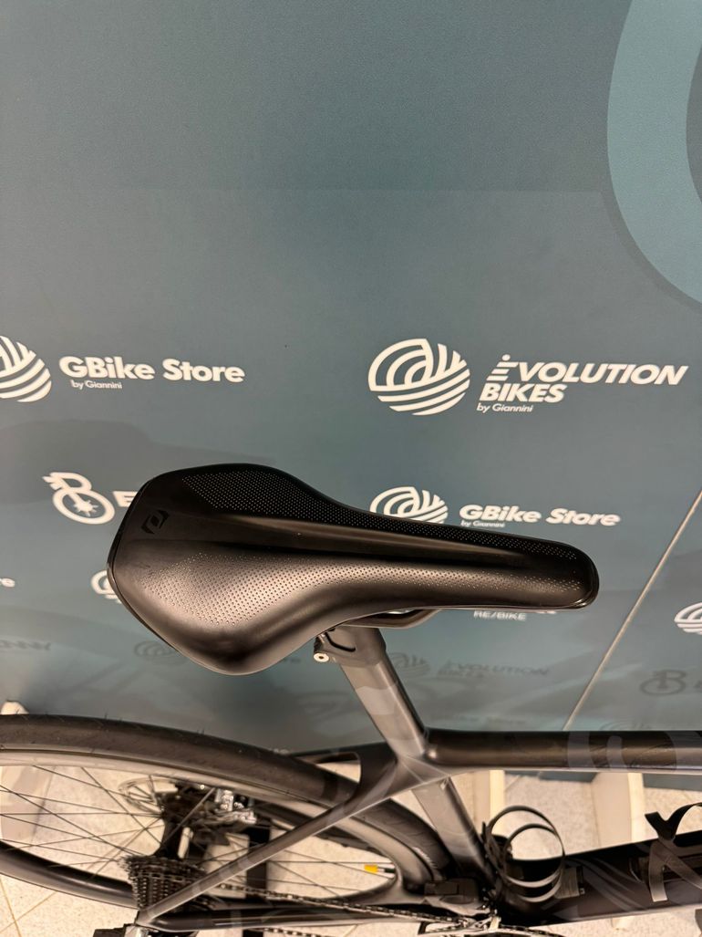 Giant TCR Advanced SL Limited 2023 usata — dettaglio