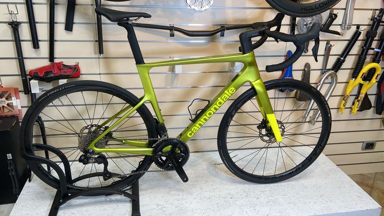 Cannondale Supersix Evo 3 2025 usata — vista laterale