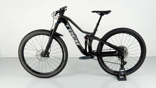 Trek Fuel Ex 9.7 2022 usata — vista laterale