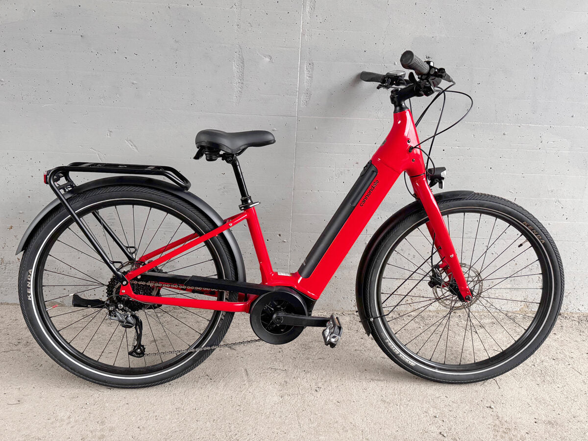 Cannondale Adventure Neo Eq 2023 usata — vista laterale