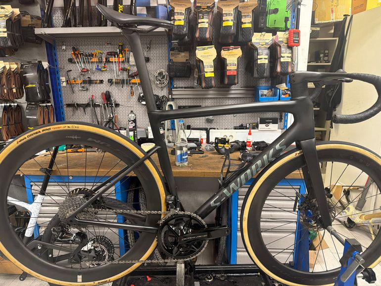 Specialized Tarmac Sl8 2026 usata — vista laterale